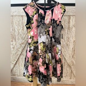 Gabby Skye Floral Sleeveless Fit and Flare Dress size 14 New with Tags!